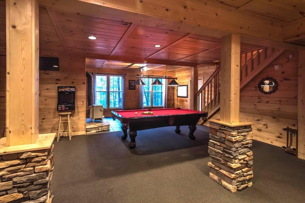 Private Creekside Cabin+Hot Tub,Pool Table, & Pets Ellijay Exterior foto
